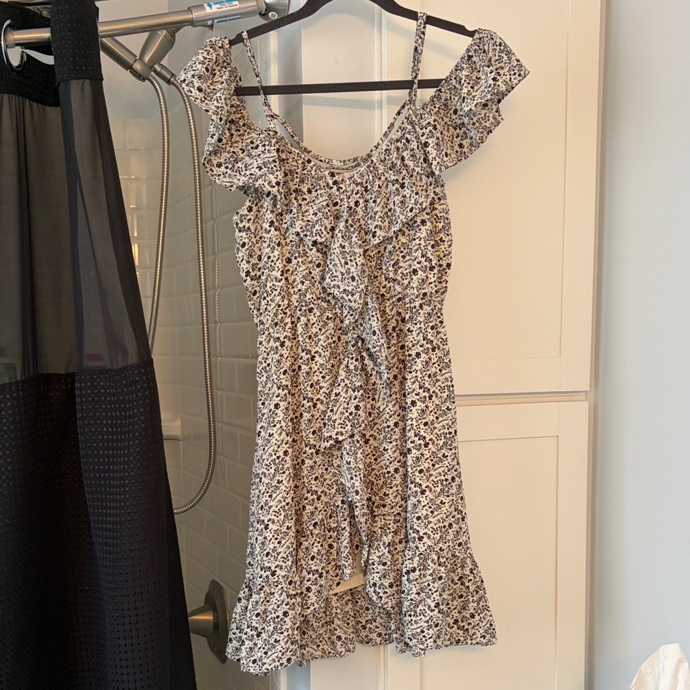 Ecco Black and White Floral Mini Dress